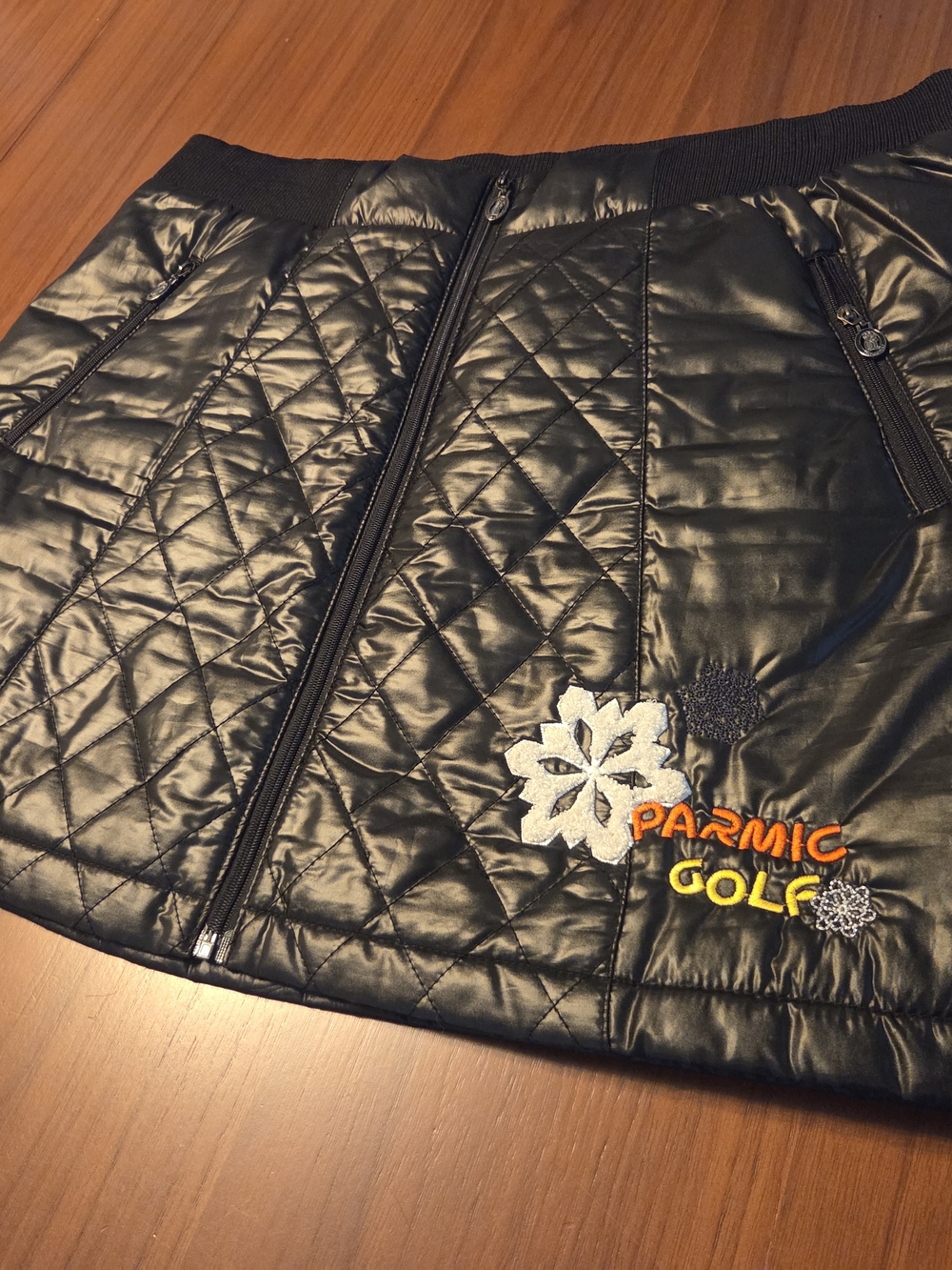 Parmic Golf Quilted Black Skirt with Embroidery (L)